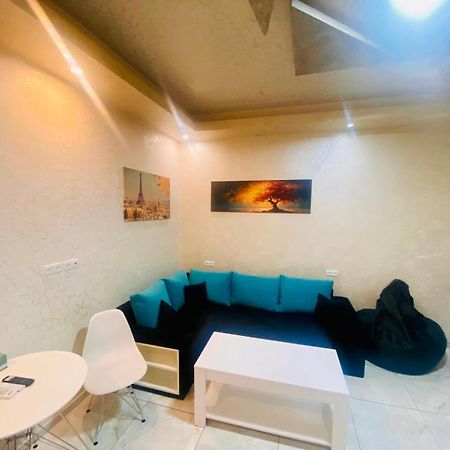 Luxury Apartment With Jacuzzi On Republic Square Yerevan Exterior photo